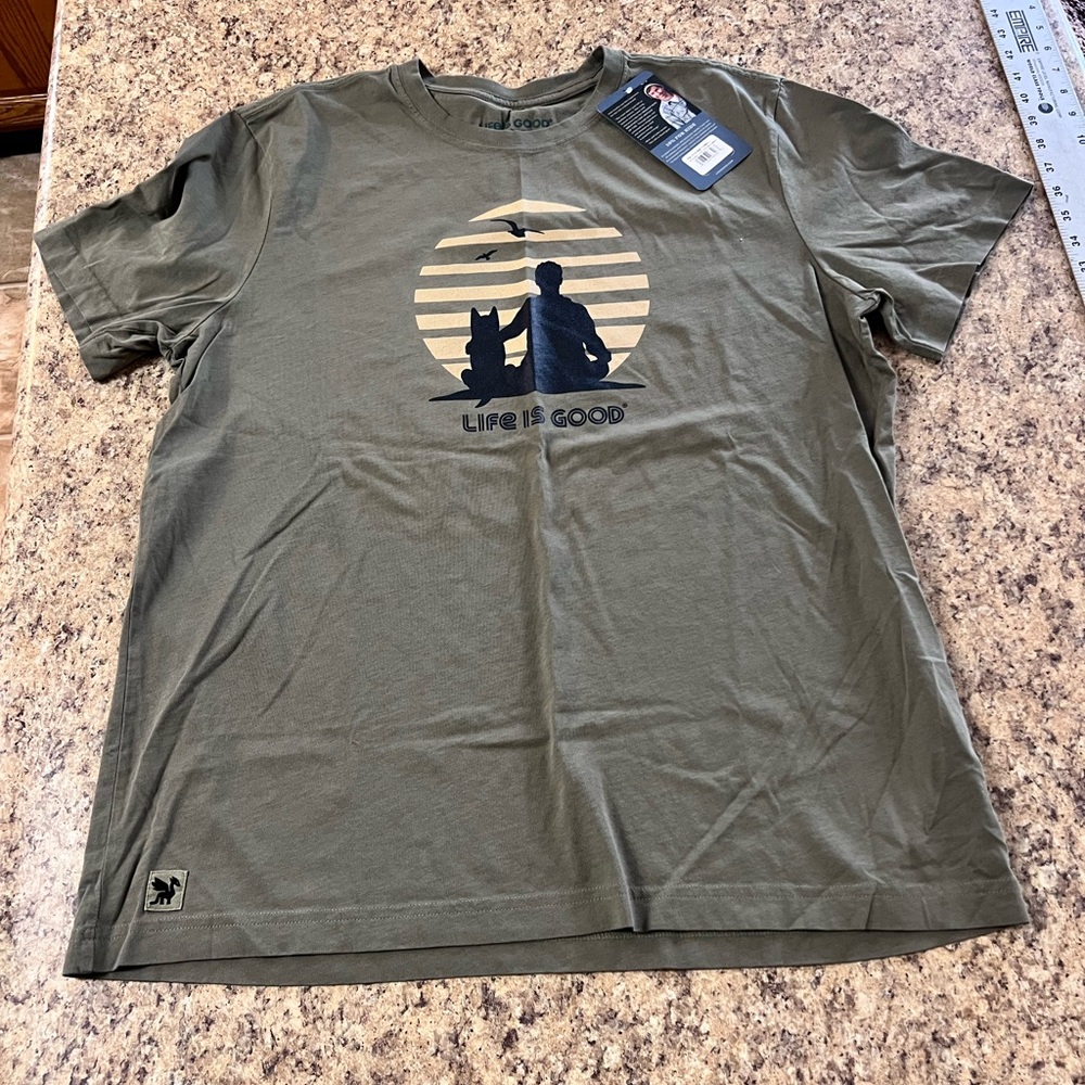 NWT Life Is Good Men's Olive Green German Shepherd Dog Graphic T shirt Sunset